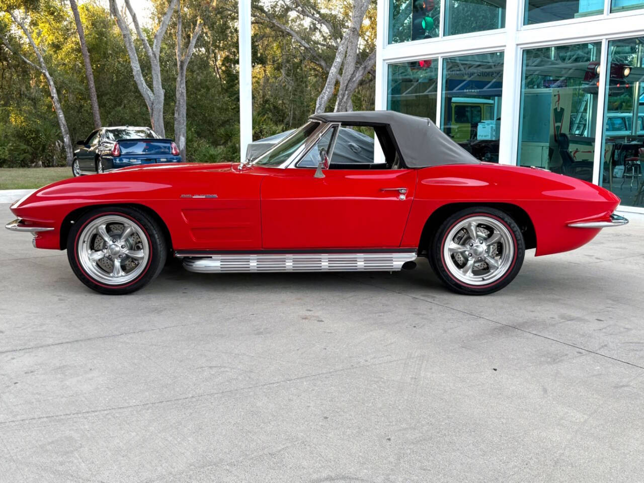 1963 Chevrolet Corvette 24