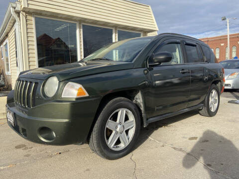 2007 Jeep Compass for sale at Corridor Motors in Cedar Rapids IA