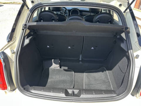 2017 MINI Hardtop 4 Door Cooper
