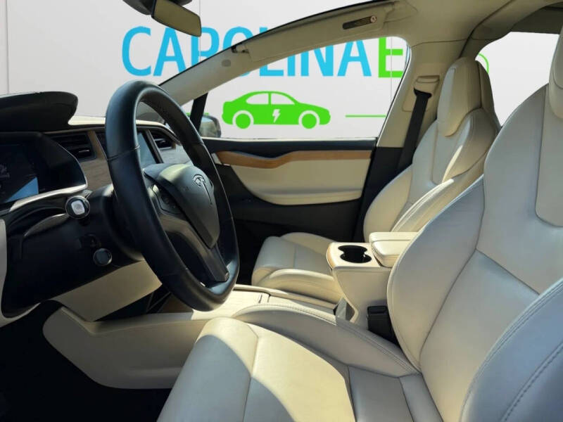 2019 Tesla Model X Standard Range