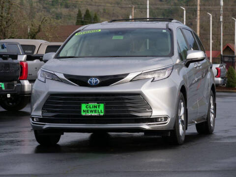 2024 Toyota Sienna for sale at CLINT NEWELL USED CARS in Roseburg OR