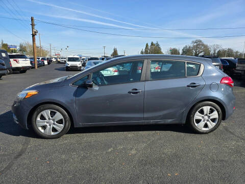 2016 Kia Forte5 LX