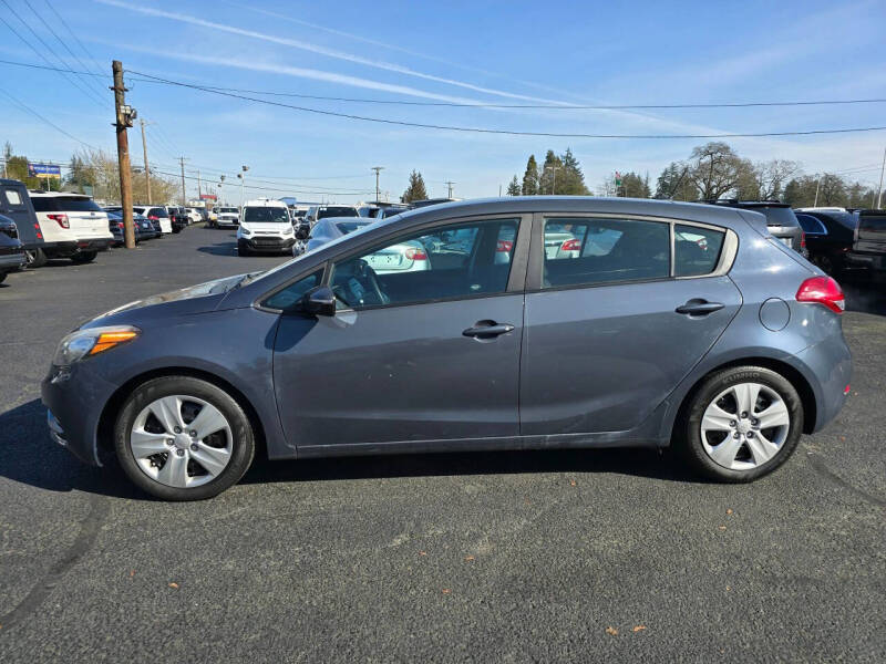 2016 Kia Forte5 LX