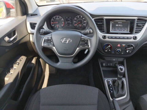 2019 Hyundai Accent SE