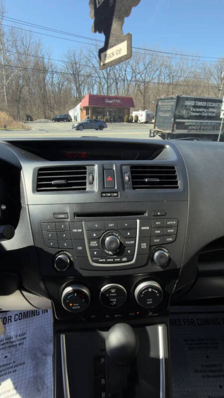 2014 Mazda MAZDA5 Sport