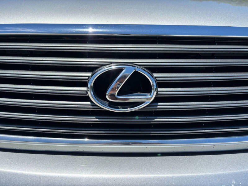 2003 Lexus LS 430