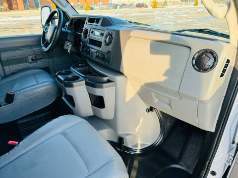 2022 Ford E-Series E-350 SD