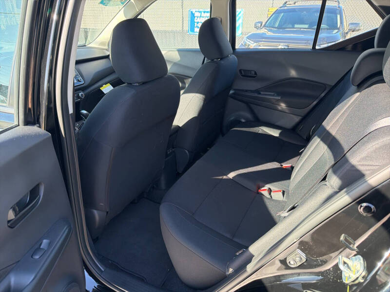 2025 Nissan Kicks Play S