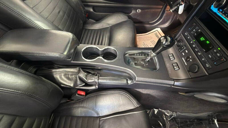 2003 Ford Thunderbird
