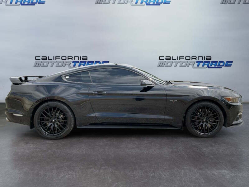 2017 Ford Mustang GT Premium