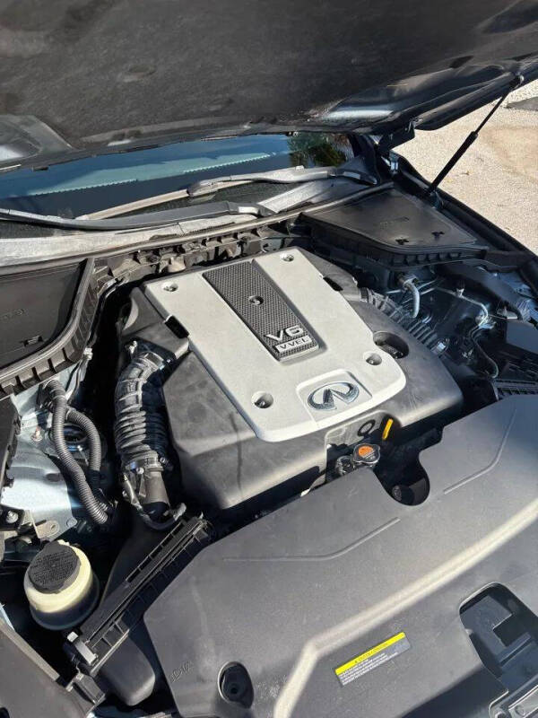 2015 Infiniti Q50 Premium