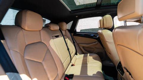 2017 Porsche Macan
