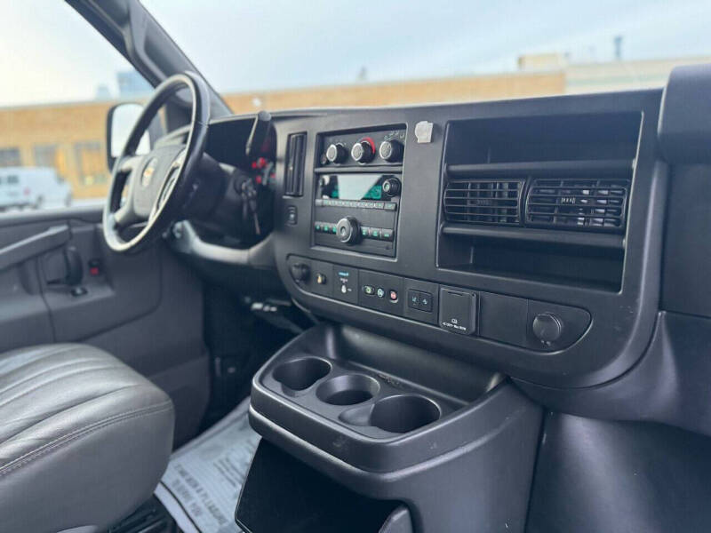 2019 Chevrolet Express 2500