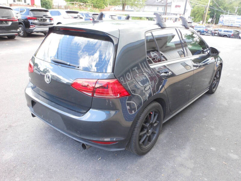 2017 Volkswagen Golf GTI SE