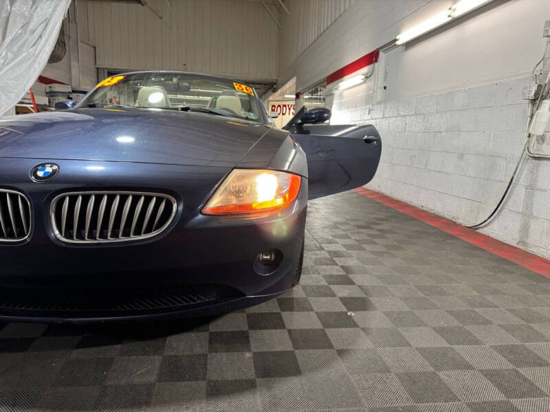 2003 BMW Z4 3.0i