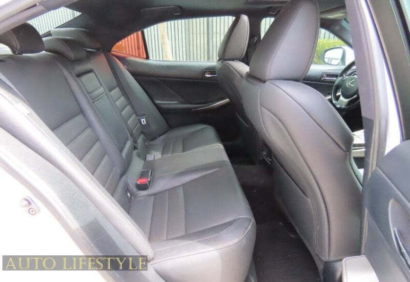 2016 Lexus IS 200t