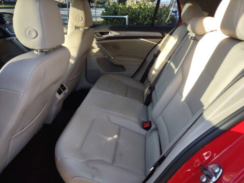 2017 Volkswagen Golf