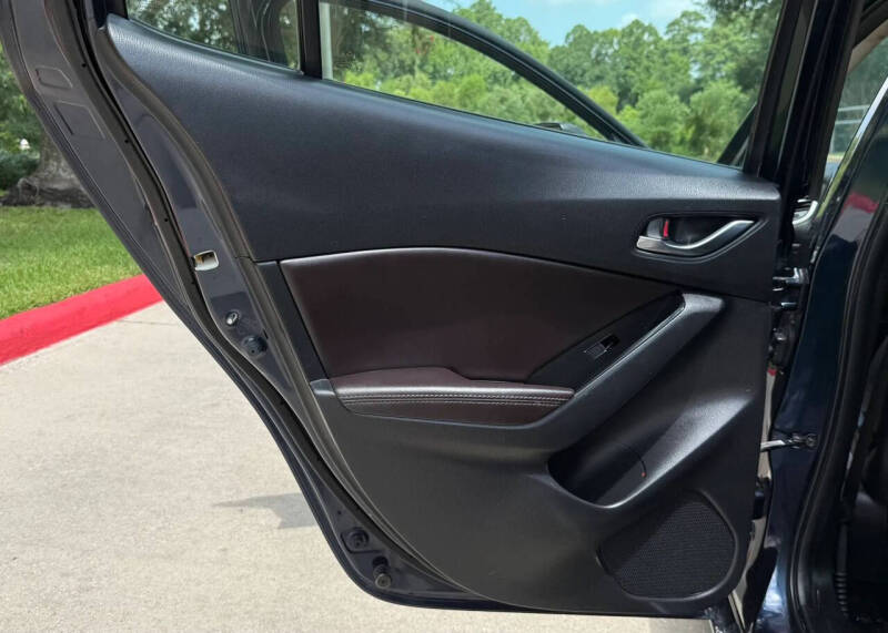 2017 Mazda MAZDA3 Touring