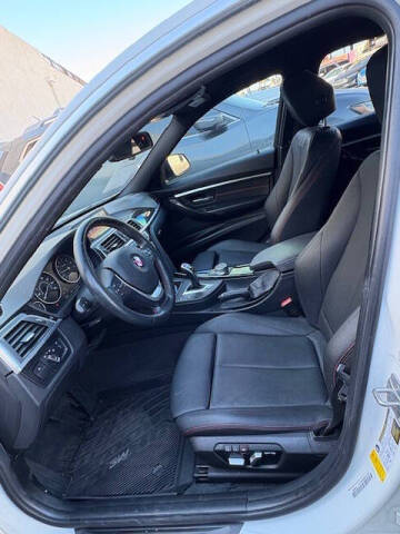 2017 BMW 3 Series 330i