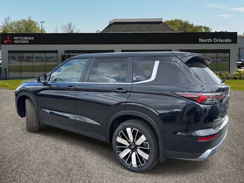 2026 Mitsubishi Outlander SE