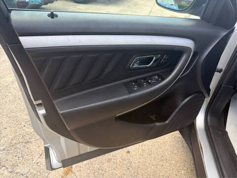 2013 Ford Taurus SEL