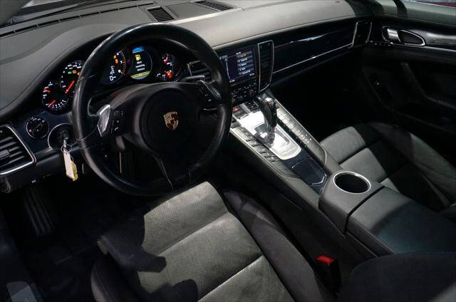 2011 Porsche Panamera 4