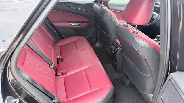 2025 Lexus NX 350h Premium
