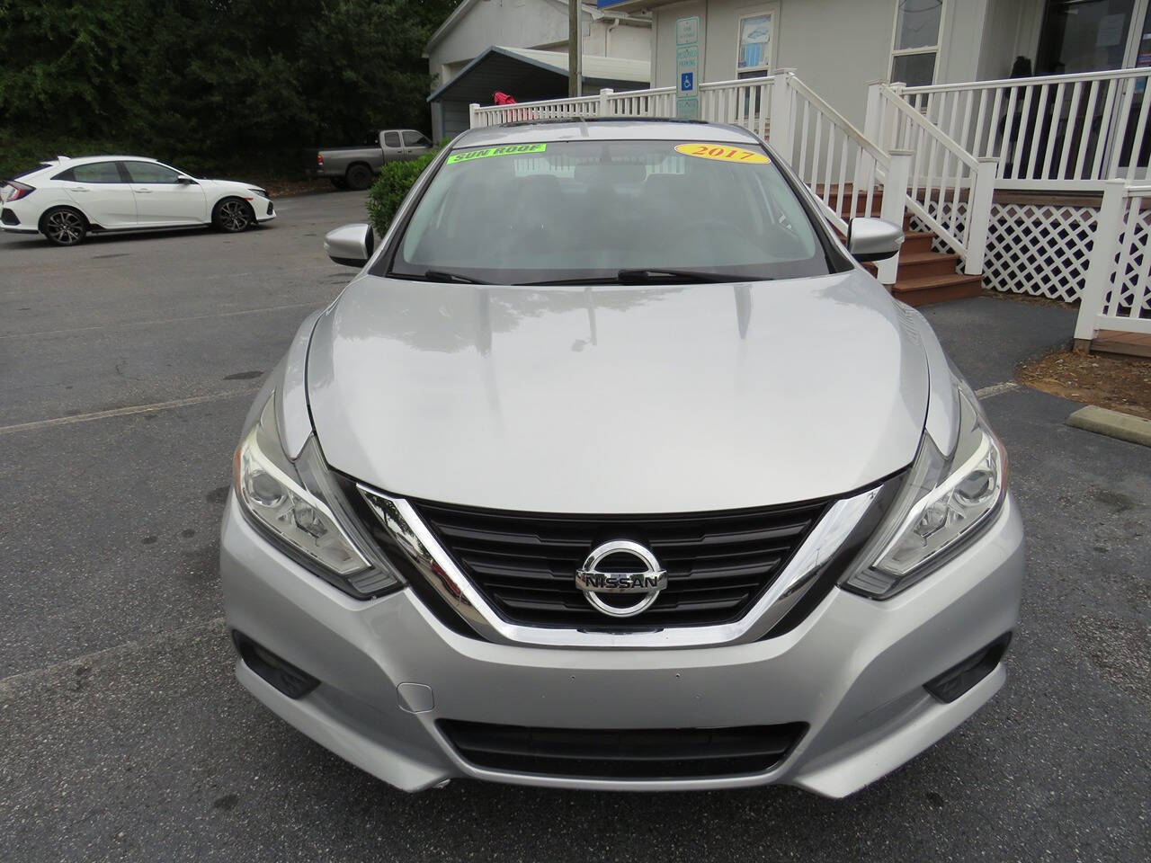 2017 Nissan Altima for sale at Colbert's Auto Outlet in Hickory, NC