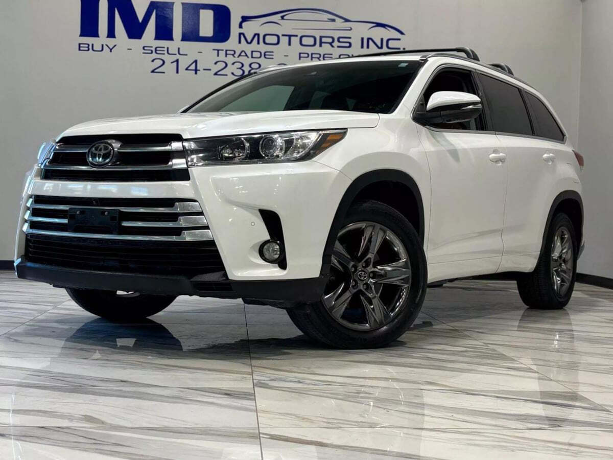 2017 Toyota Highlander for sale at IMD MOTORS, INC in Dallas, TX