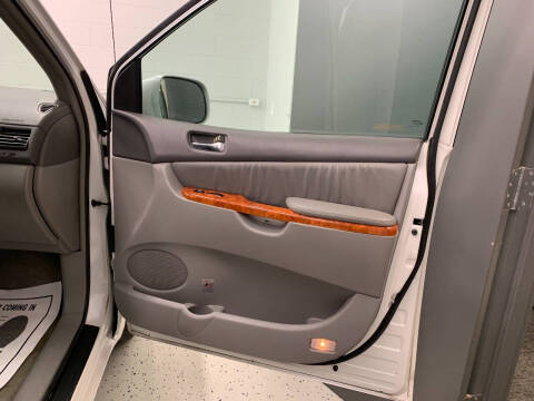 2008 Toyota Sienna XLE