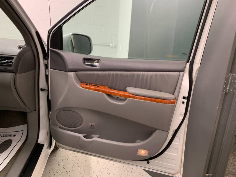 2008 Toyota Sienna XLE