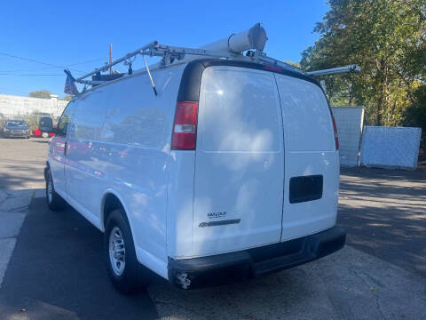 2016 Chevrolet Express 2500