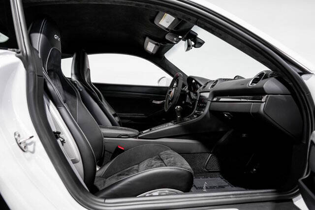 2020 Porsche 718 Cayman GT4