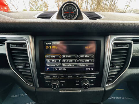 2015 Porsche Macan S