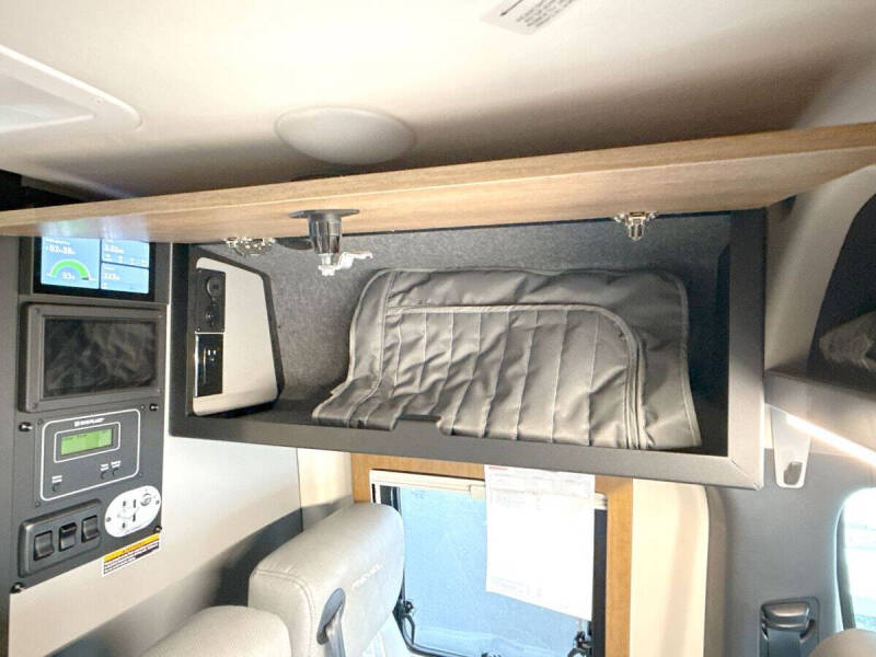 2025 Mercedes-Benz Sprinter