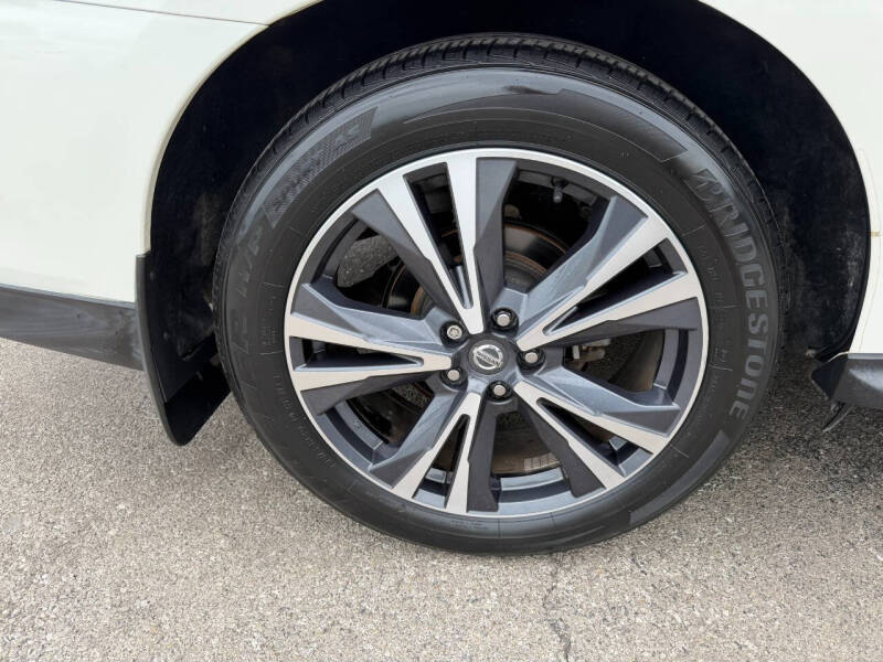 2019 Nissan Pathfinder Platinum
