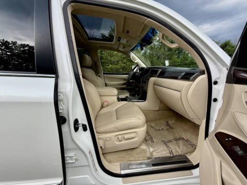 2014 Lexus LX 570