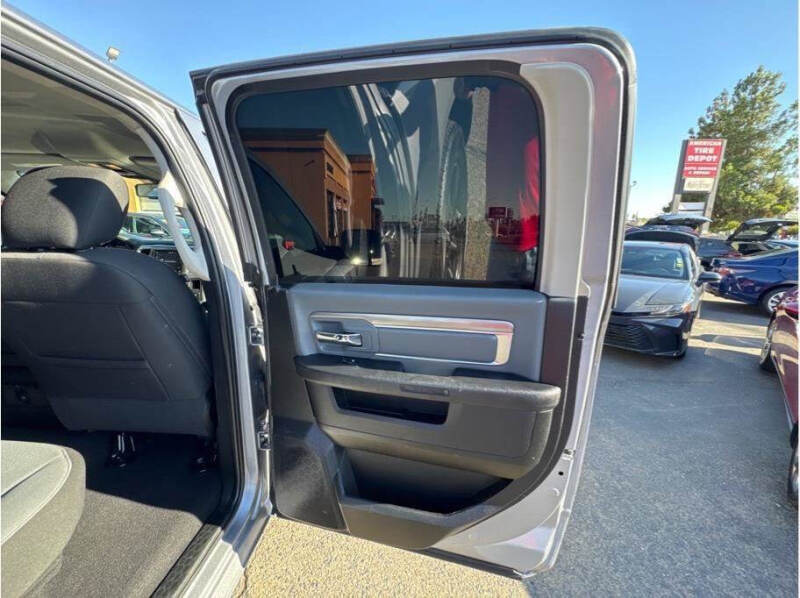 2022 RAM 1500 Classic SLT