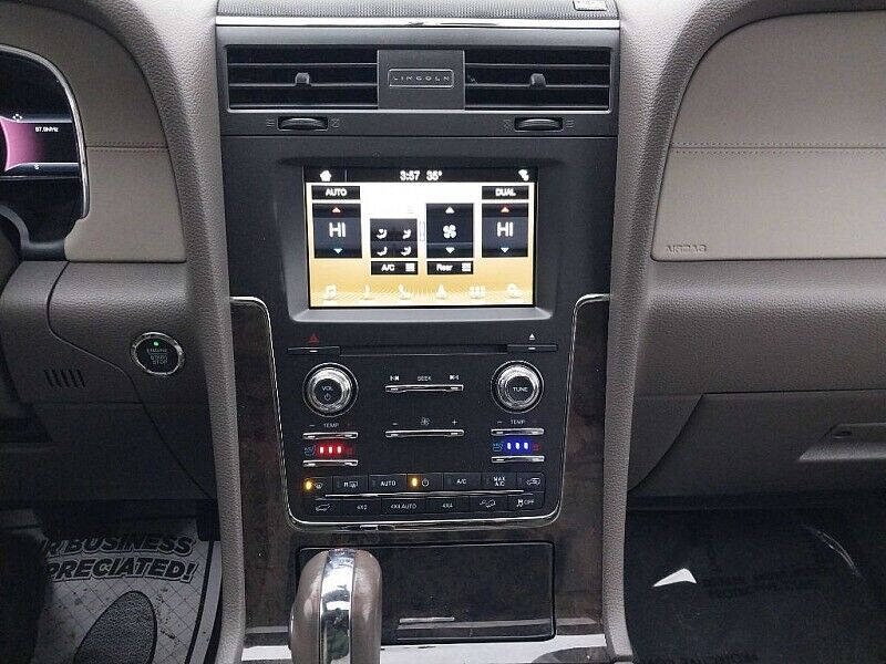 2017 Lincoln Navigator L Select