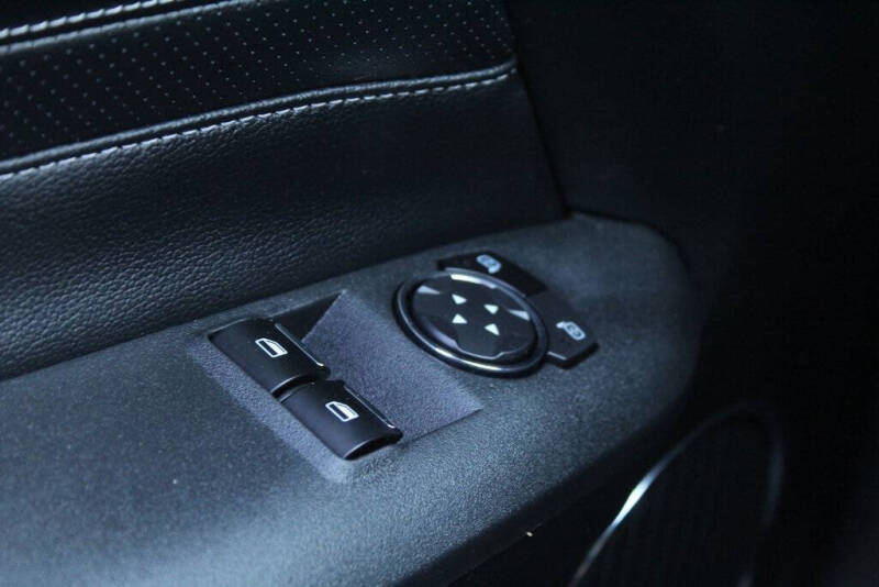 2023 Ford Mustang Mach 1