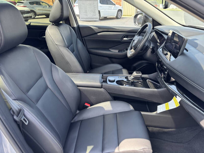 2024 Nissan Rogue SL