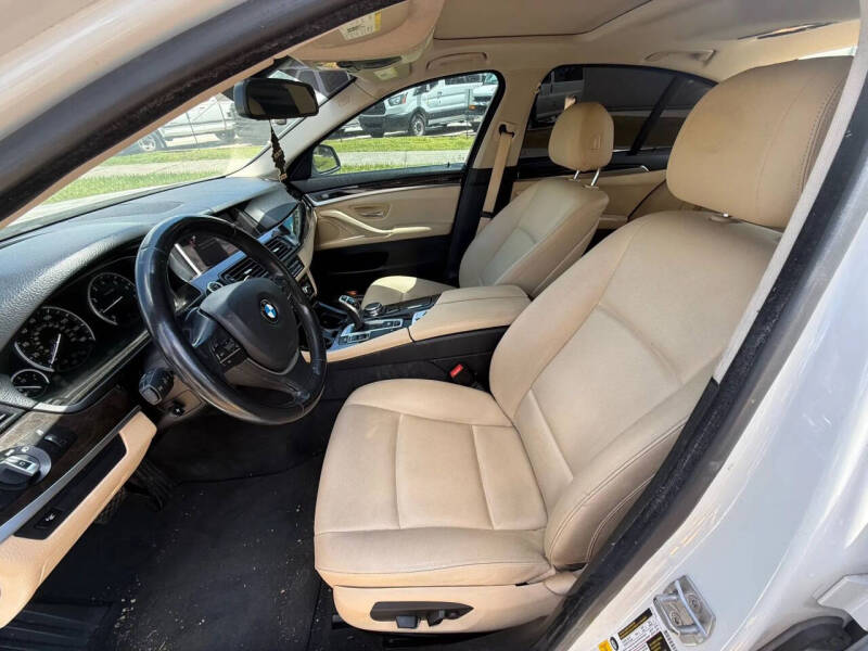 2016 BMW 5 Series 528i