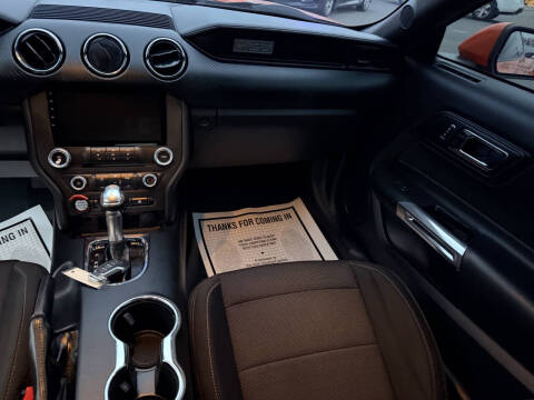 2016 Ford Mustang V6