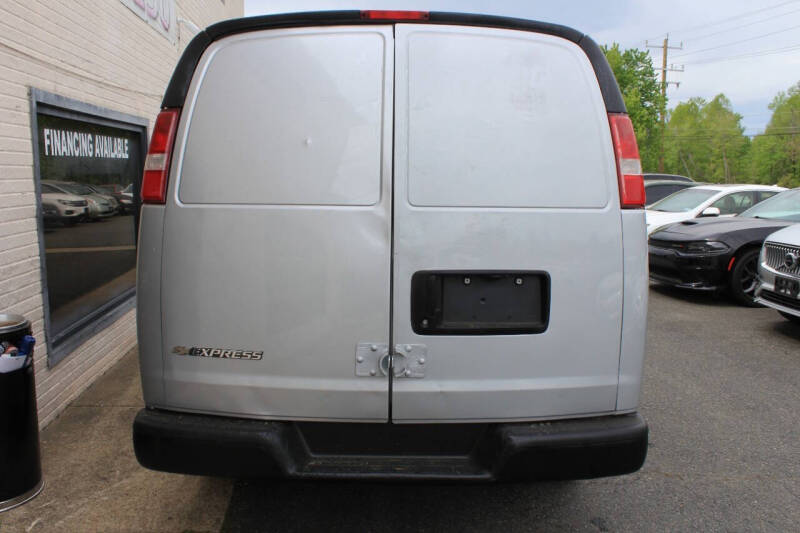 2017 Chevrolet Express 2500
