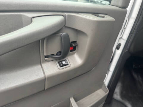2015 GMC Savana 2500