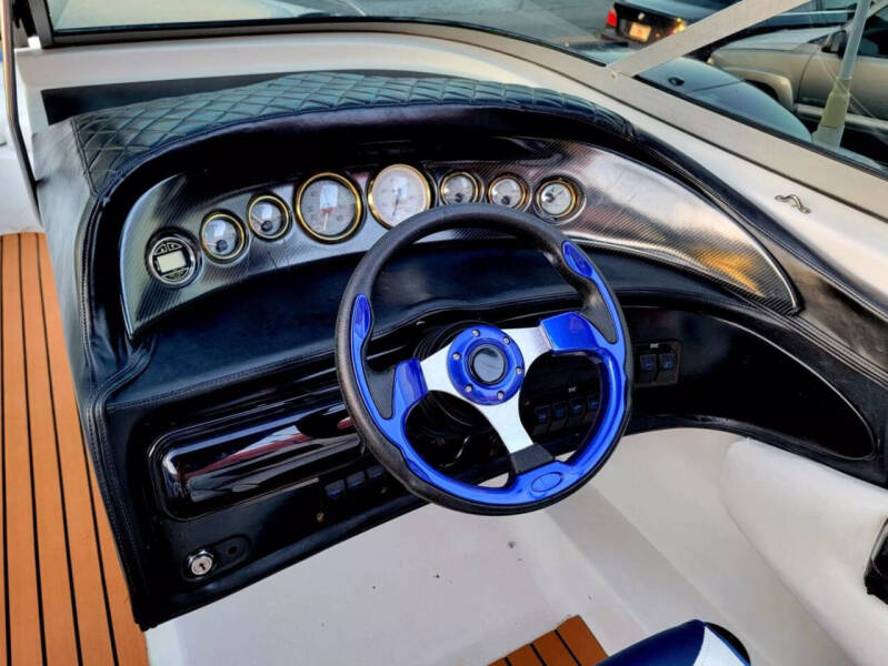 2002 Four Winns Horizon 260