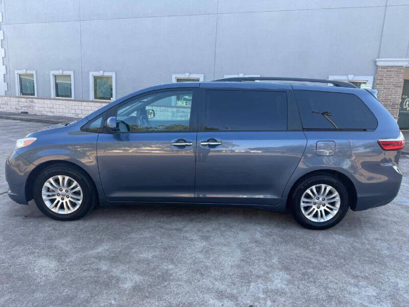 2017 Toyota Sienna