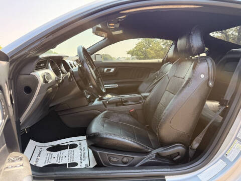 2020 Ford Mustang EcoBoost Premium