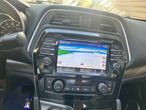 2017 Nissan Maxima Platinum
