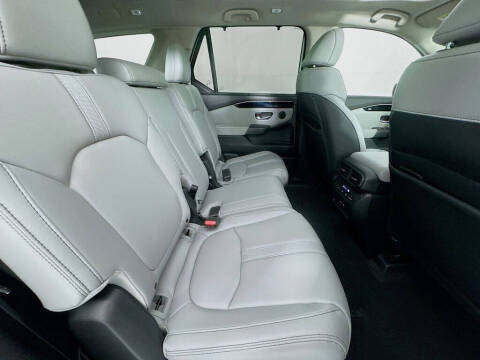 2025 Honda Pilot Touring